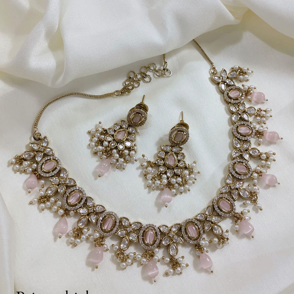 สีชมพูอ่อน