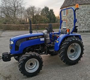Compre Hoy Mismo un Tractor Foton Lovol Usado, Entrega Rápida, Calidad Premium, Diseñado para Máxima Eficiencia y Confiabilidad - Product Image 1