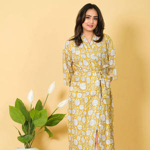 Vêtements de détente imprimés légers 100% coton pour femmes Robe Kimono à imprimé floral Robe de chambre pour vêtements de plage et vêtements de nuit d'été - Product Image 1