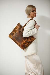 ALW, bolso de mano de cuero genuino marrón elegante para mujer, bolso de lujo personalizable bordado, cierre de cremallera, cadenas, decoración OEM - Product Image 2