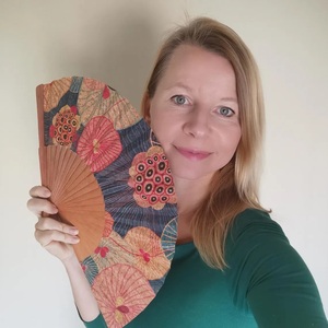 Éventail décoratif en coton et bois de qualité supérieure, artisanat de haute qualité avec nervures en bois naturel, logo personnalisé pour les mariages - Product Image 3