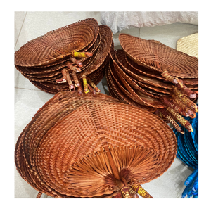 Éventail naturel Éventail écologique Éventails à main en bambou Vietnam Éventails à main en feuille de palmier de haute qualité bon marché - Product Image 3