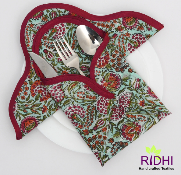 เขียวมิ้นท์อ่อน เขียวเชอร์รีเข้ม แดงชาด