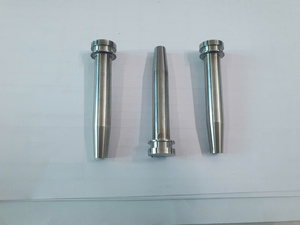 Pièces industrielles en acier inoxydable SUS303 usinées avec précision par CNC, de forme cylindrique, à passage unique, fournisseur OEM Vietnam - Product Image 2