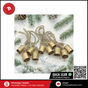 Cloches de vache en métal rustique vintage à succès |   Clochettes porte-bonheur faites à la main sur corde de jute |   Décoration de Noël pour la maison |   Décoration de ferme - Product Image 6