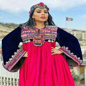 Vestido Pathani tradicional pakistaní de alta calidad para mujer 2024 último diseño al por mayor color personalizado OEM Y ODM - Product Image 2