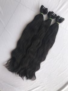 Extensiones de cabello humano virgen de templo indio crudo de visón Camboyano de trama ondulada Natural de grado 24 "suministro al por mayor de calidad superior - Product Image 3