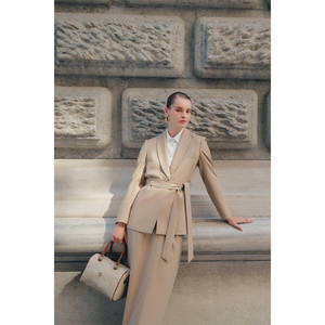 Veste en laine flanelle camel - Manteau court chaud pour l'automne et l'hiver - Product Image 1