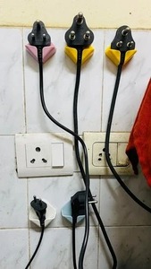 Crochet mural durable pour prise électrique, support de prise, adhésif puissant, ABS, multi-usages, salle de bain, cuisine, organisation de la maison - Product Image 2