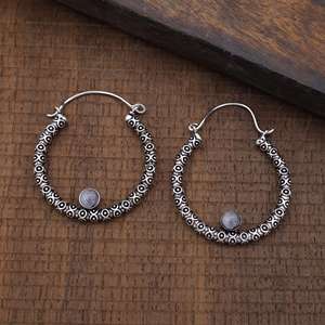 Pendientes de Aro Boho de Diseño Moderno con Piedra Lunar, Pendientes Tribales de Latón para Mujer, Aros Punteados Plateados con Gemas, Joyería al por Mayor/OEM - Product Image 2