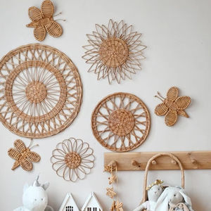 Décoration murale écologique Napperon en rotin à fleurs Tenture murale pour la maison rustique du Vietnam Articles de décoration intérieure de luxe en gros - Product Image 1