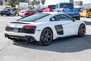 Audi R8 2022 impecablemente limpio - Product Image 2