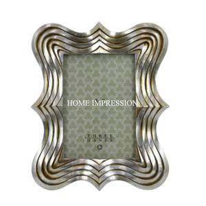 Suministros de marco de fotos de metal elegante con diseño de inspiración vintage perfecto para enmarcar impresiones de arte fotos familiares o momentos especiales - Product Image 1