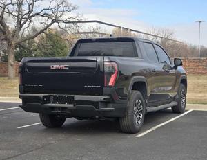 Nueva Camioneta Eléctrica de Gran Tamaño Sierras EV Elevation 2026 con Autonomía Extendida y Carga Rápida, Vehículo de Nueva Energía - Product Image 3