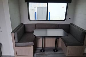 Nuevas caravanas de viaje Jayco Jay F-l-i-g-h-t Slx 287BHS 2026 de alta calidad, suministradas para comercio al por mayor con estándares consistentes - Product Image 6