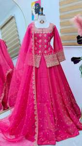 Traje de Diseñador Sharara Garara con Kameez Largo Colección de Vestidos de Novia Pakistaníes para Fiesta para Adultos de la India - Product Image 5