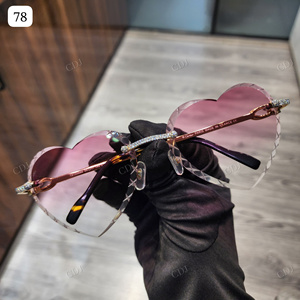 Últimas Summer Love Heart Gafas de sol Cristal Marco de acero inoxidable Rosa Lente colorida VVS1 Moissanite Hip Hop Iced Anti-Reflective - Product Image 1
