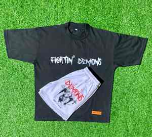 Vente en gros de nouveaux ensembles de shorts décontractés pour hommes pour l'été ensemble de short et t-shirt à manches courtes de couleur unie ensemble de vêtements de marque pour hommes 2 pièces - Product Image 5