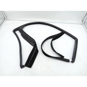ซีลขอบกระจกหลัง FIAT Bravo รุ่นที่ 2 (07>10) หมายเลขอะไหล่ 51751696 - Product Image 3