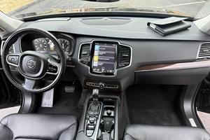 Volvo X-C-9-0 T-6 Momentum 2016 - Product Image 4