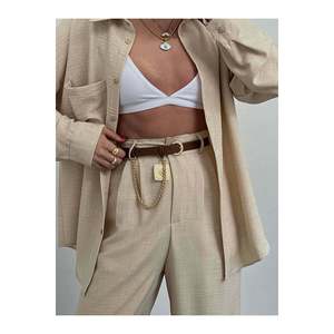 Ceinture pour femme avec chaîne et médaillon, ceinture pour pantalon, veste, robe, chemise - TABA - Product Image 2