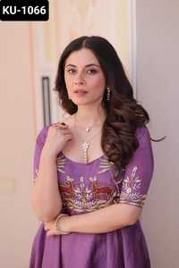 Indian andPakistani Style Traditional Wear Long Anarkali Gowns with Beads Embroidered Work Ethnic Wear Salwar Kameez <b>Suit</b> - Product Image 4