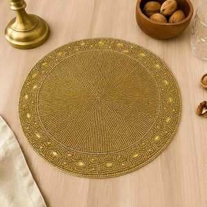 Napperon perlé Chargeur rond fait à la main pour salle à manger de luxe et décor de vacances Pièce unique perlé à la main, napperon, pendaison de crémaillère - Product Image 2