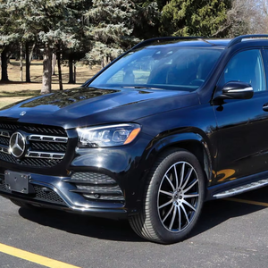 Mercedes-Benz GLS 580 V8 biturbo, transmission intégrale, modèle 2021, d'occasion haut de gamme - Product Image 1