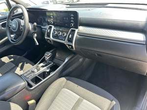 KIA SORENTO LX FWD 2021 d'occasion, conduite à gauche/droite - Product Image 3