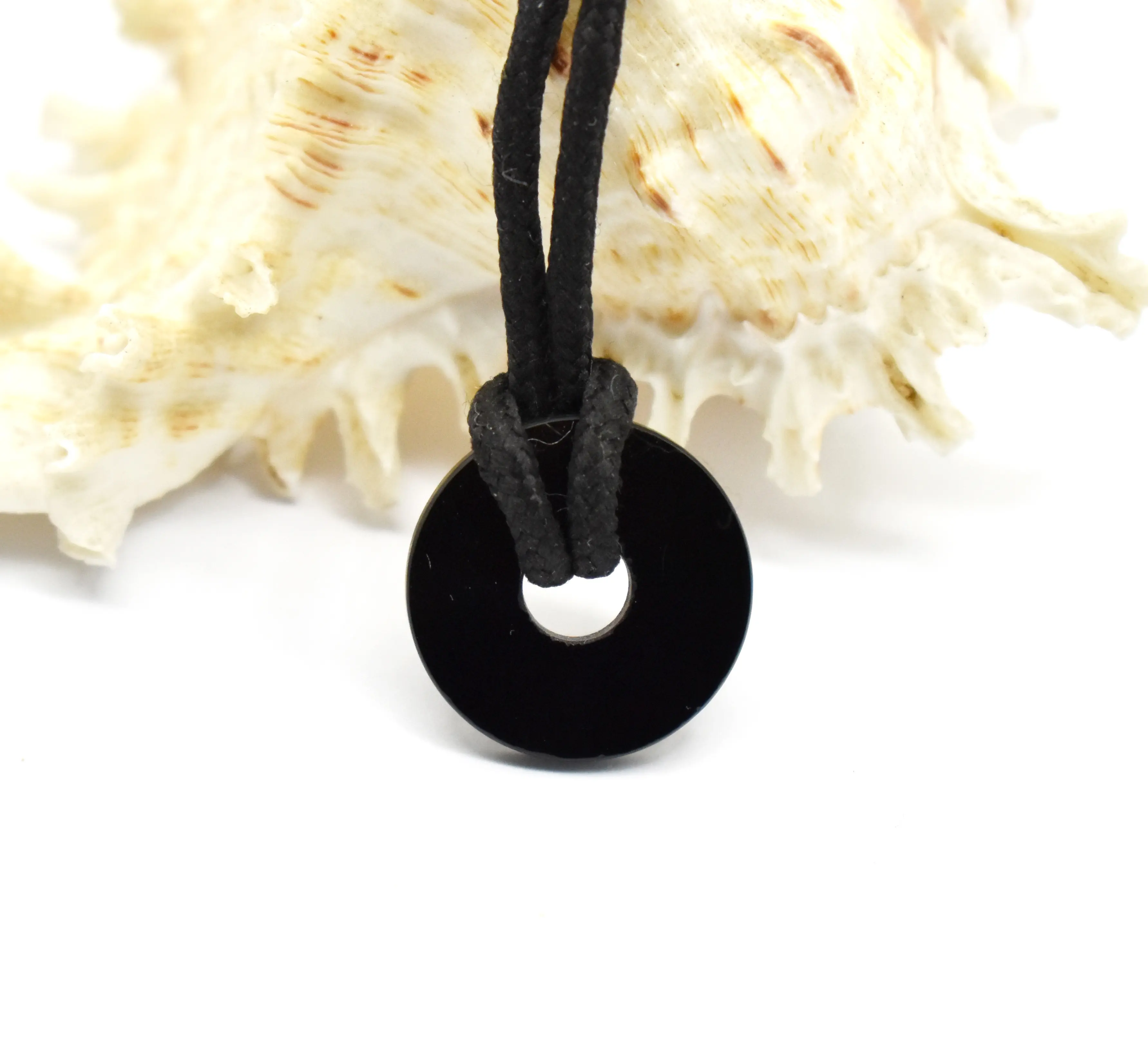 Black Onyx Drill Flat Donut Crystal Pendant Crystal Loose Gemstone Jewelry Supplies Pendants Necklace