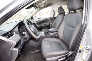 USADO LHD/RHD 2023 TO YO TA RAV4 LE AWD - Product Image 2