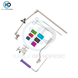 Instruments de chirurgie spinale ULTRAVISION CT personnalisés de qualité supérieure en acier manuel par KAHLU ORTHOPEDIC - Product Image 3