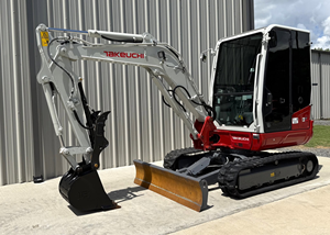 รถขุดขนาดเล็กมือสอง Takeuchi TB235-2 Stage V คุณภาพดีราคาถูก น้ำหนัก 3.7 ตัน พร้อมเครื่องยนต์/มอเตอร์ พร้อมจัดส่ง - Product Image 5