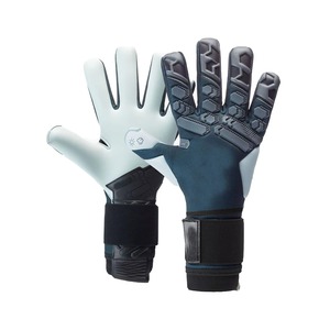 Gants de gardien de but de football sur mesure, respirants, de haute qualité, en latex, avec étiquette personnalisée et fabriqués au Pakistan - Product Image 4