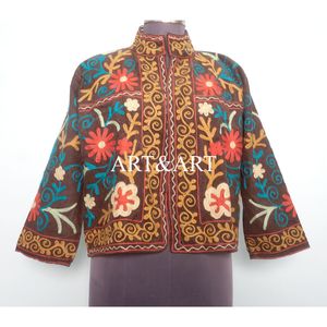 เสื้อแจ็คเก็ตผ้าฝ้าย 100% ปักลาย Cotrise ทำมือสำหรับผู้หญิง ฤดูใบไม้ร่วง-ฤดูหนาว กำลังเป็นที่นิยม ระบายอากาศได้ดี เป็นมิตรกับสิ่งแวดล้อม ฟรีไซส์ - Product Image 1