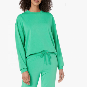 Logo personnalisé deux pièces hiver femmes Gym haut court sweat à capuche oversize imprimé survêtements décontractés survêtements pantalon ensemble courte longueur - Product Image 2