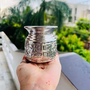 Argent allemand gravé à la main Big Lota 3 pouces plaqué argent Kalash magnifiquement gravé à la main métallique Pooja Kalash vente en gros OEM - Product Image 6