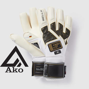 Gants de gardien de but de football durables et respirants en latex de 4 mm antidérapants à doigts complets unisexes de haute qualité pour l'entraînement avec Ako - Product Image 1