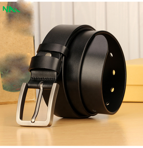 Cinturón Formal de Cuero Vacuno Vintage de Alta Calidad para Hombre, Nuevo Diseño de Moda con Patrón Sólido y Hebilla de Aleación - Product Image 4