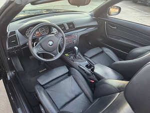 รถยนต์มือสองคุณภาพดีราคาประหยัด ปี 2011 บีเอ็มดับเบิลยู ซีรีส์ 1 รุ่น 12-8i พวงมาลัยซ้าย - Product Image 4