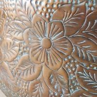 Jardinières et pots de décoration de jardin extérieur de luxe en laiton martelé de forme ronde, durables et écologiques