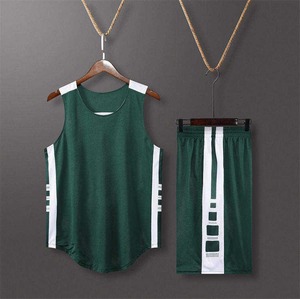 ชุดบาสเก็ตบอลสำหรับผู้ชายชุดทีมคลับพร้อมกางเกงขาสั้น - Product Image 1