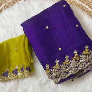 Gasa de defensa de tela con trabajo hecho a mano elegante y trabajo de secuencia elegante con borde C Pallu elegante y blusa de trabajo elegante perfecta - Product Image 3