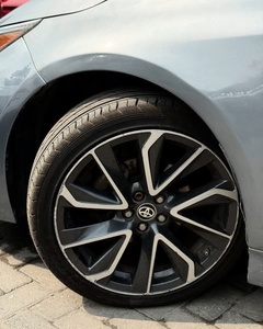 Découvrez notre dernière Toyota Corolla XSE modèle 2020, en parfait état, sans accident, avec options complètes et offres de livraison gratuite. - Product Image 5