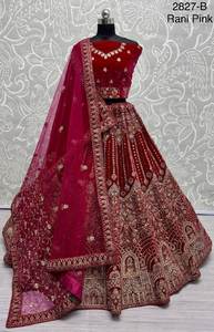Belle Fleur Brodée Designer Mariée Lehenga Choli Avec Double Dupatta - Product Image 4