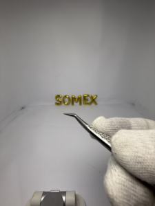 Pinzas de pestañas recubiertas de plata Pinzas de extensión de pestañas de agarre de diamante de alta calidad Extensión de pestañas postizas puntiagudas - Product Image 6