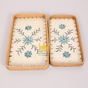 Bandeja de servicio de ratán y nácar decorativa ecológica artesanal de Vietnam para fiestas y decoración del hogar al por mayor - Product Image 1