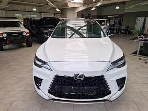 Nuovo Le-xus RX 450 SUV 7 Posti Turbo Trasmissione Automatica Fari LED Pneumatici R20 Tetto Panoramico Ibrido Plug-in 2025 - Product Image 2