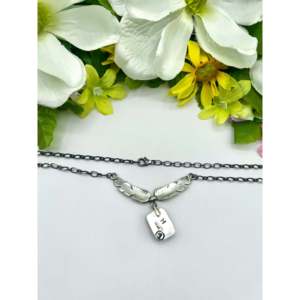 Collier en argent sterling Buffalo blanc, fabrication Navajo, design tendance en forme d'aile, perles de diamant et de perle dorées, idéal pour un cadeau ou une demande en mariage - Product Image 2