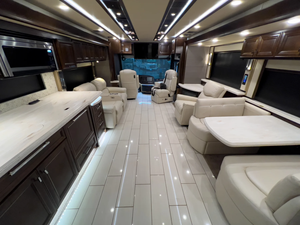 Autocaravana Tiffin A-L-L-E-G-R-O BUS 40IP 2020 lista para la venta - Product Image 5